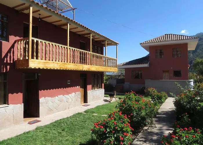 Qali Samanawasi Huaro